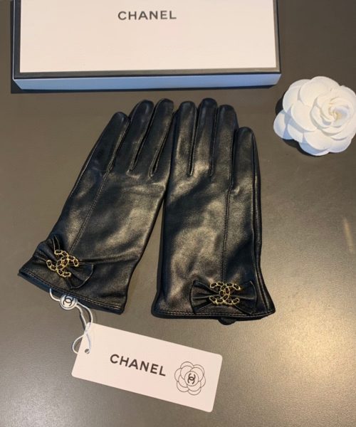 Chanel Gloves In Black