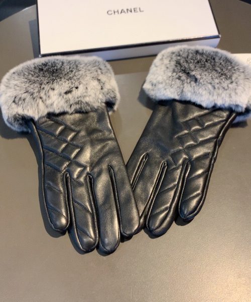 Chanel Gloves In Black