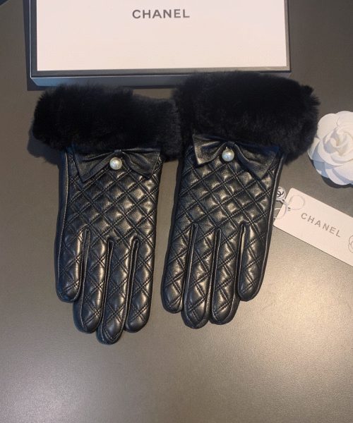 Chanel Gloves In Black