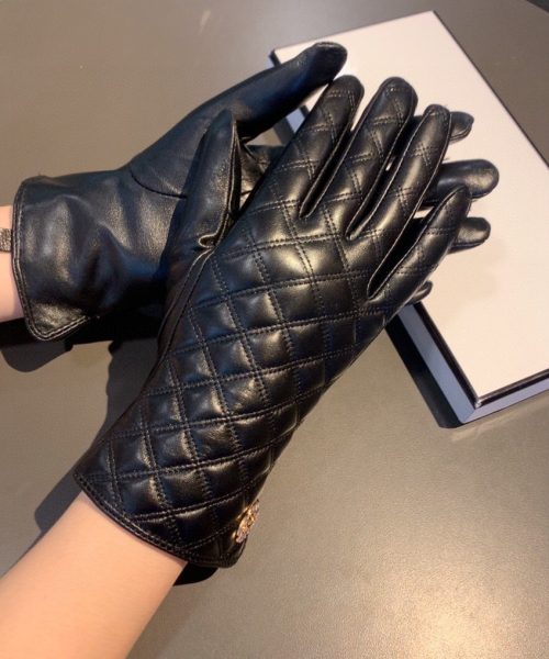 Chanel Gloves In Black