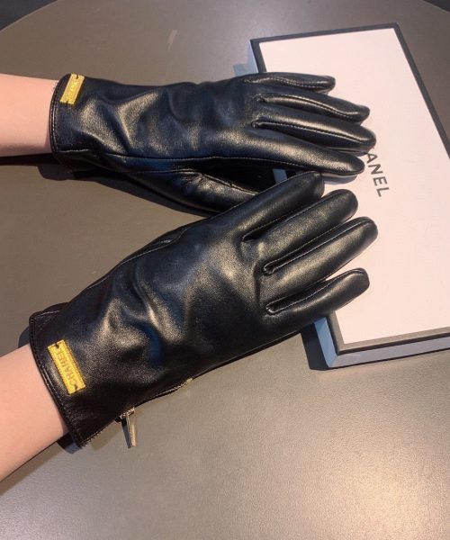 Chanel Gloves In Black