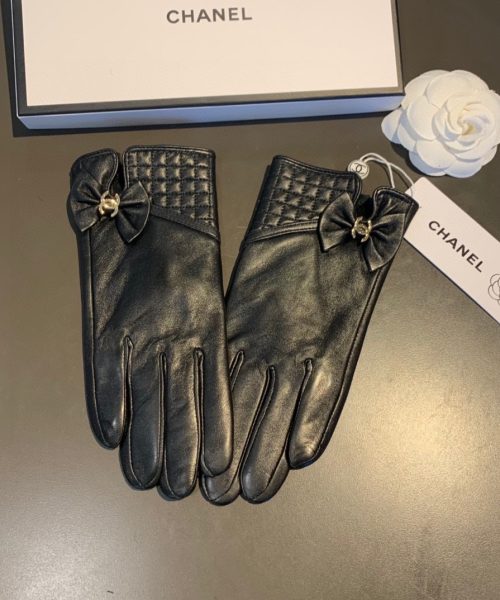Chanel Gloves In Black