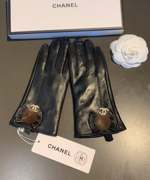 Chanel Gloves In Black