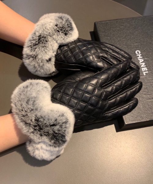 Chanel Gloves In Black