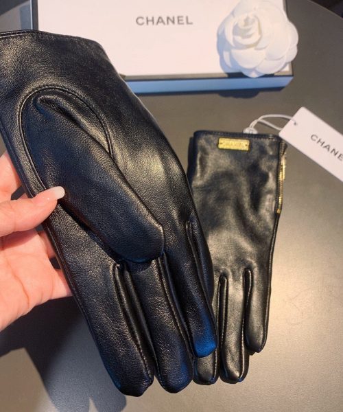 Chanel Gloves In Black
