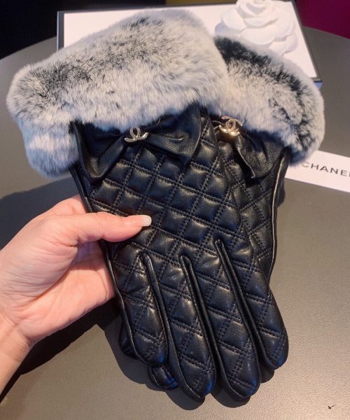 Chanel Gloves In Black