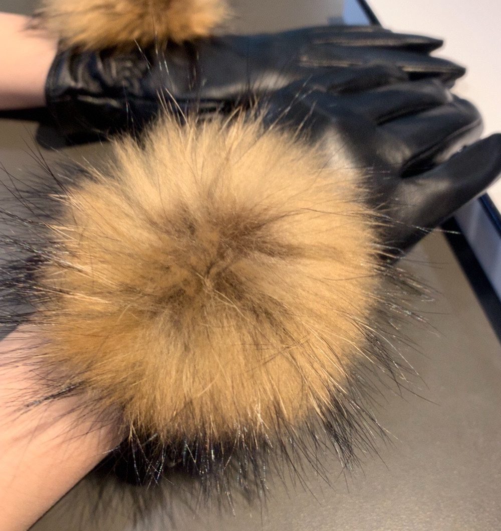 Chanel Gloves In Black