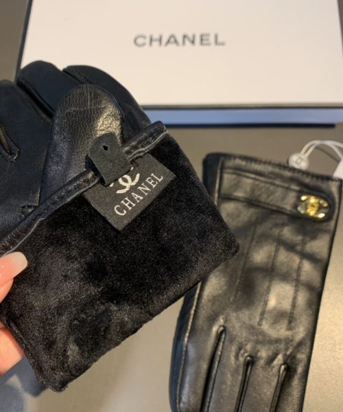 Chanel Gloves In Black