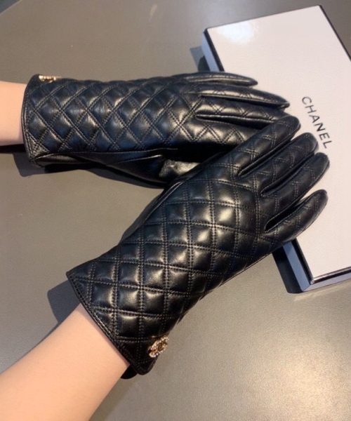 Chanel Gloves In Black