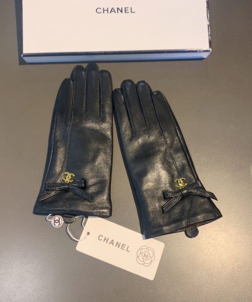 Chanel Gloves In Black
