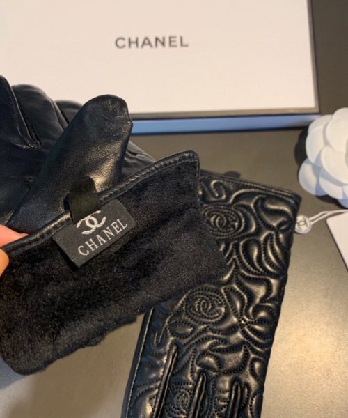 Chanel Gloves In Black
