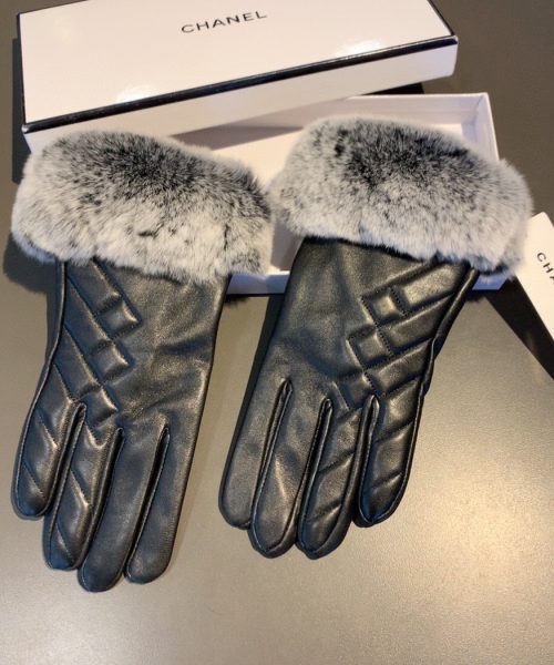 Chanel Gloves In Black