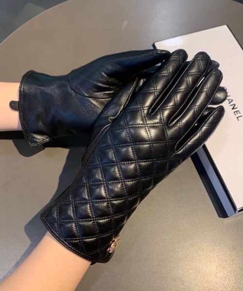 Chanel Gloves In Black