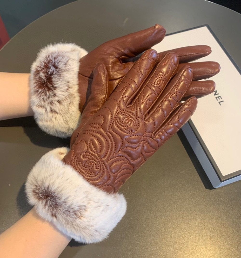 Chanel Gloves In Brown