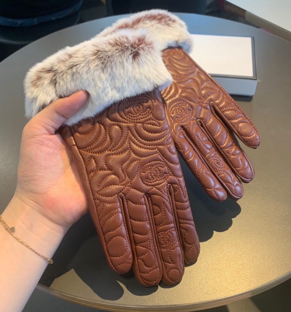Chanel Gloves In Brown