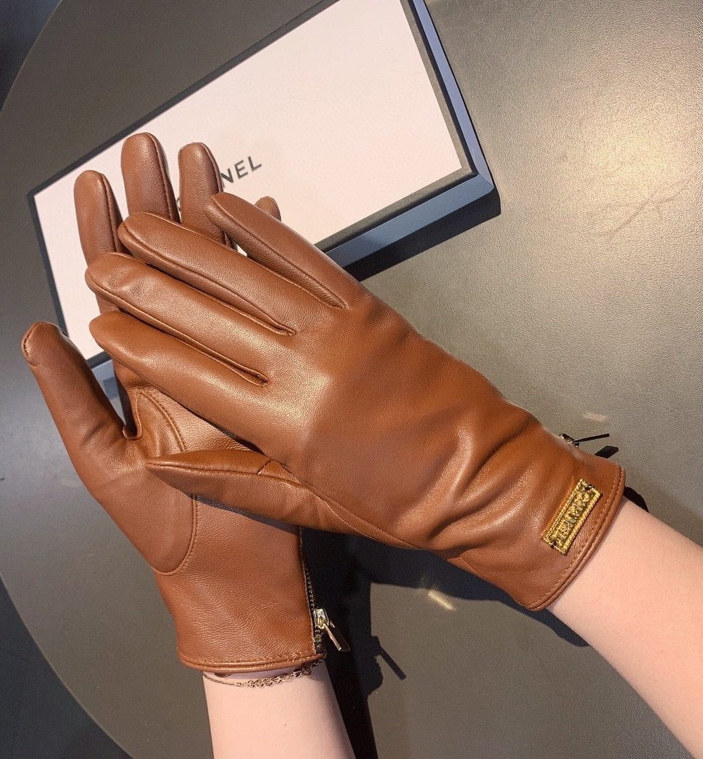 Chanel Gloves In Brown