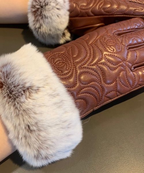 Chanel Gloves In Brown