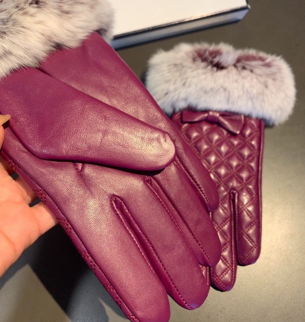 Chanel Gloves In Pink