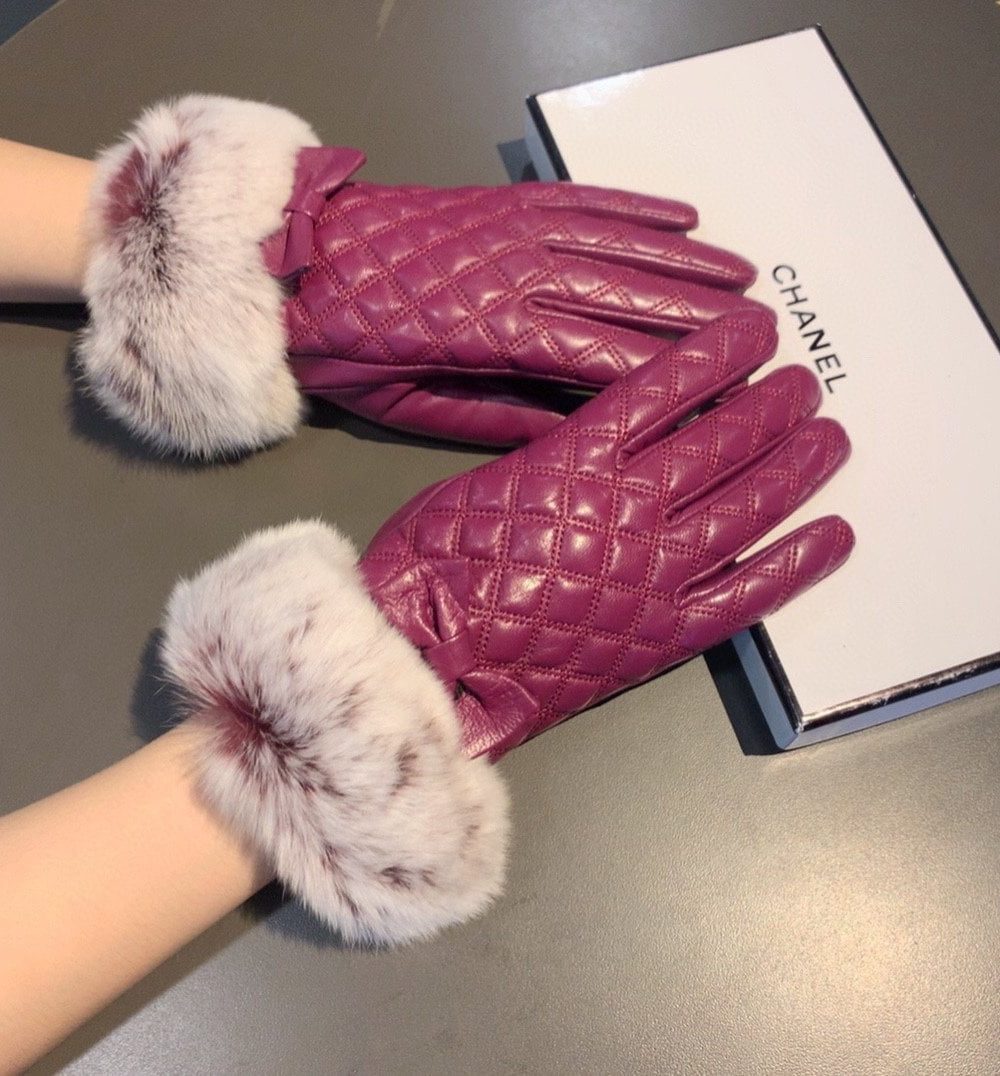 Chanel Gloves In Pink