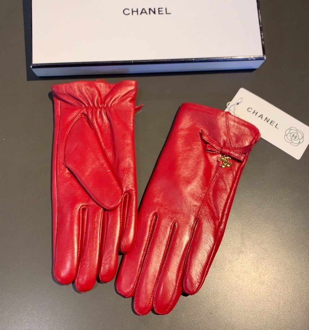 Chanel Gloves In Red