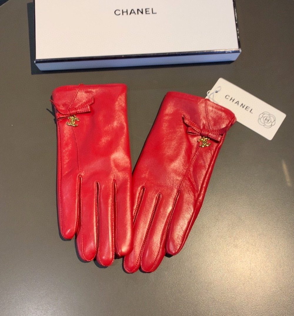 Chanel Gloves In Red