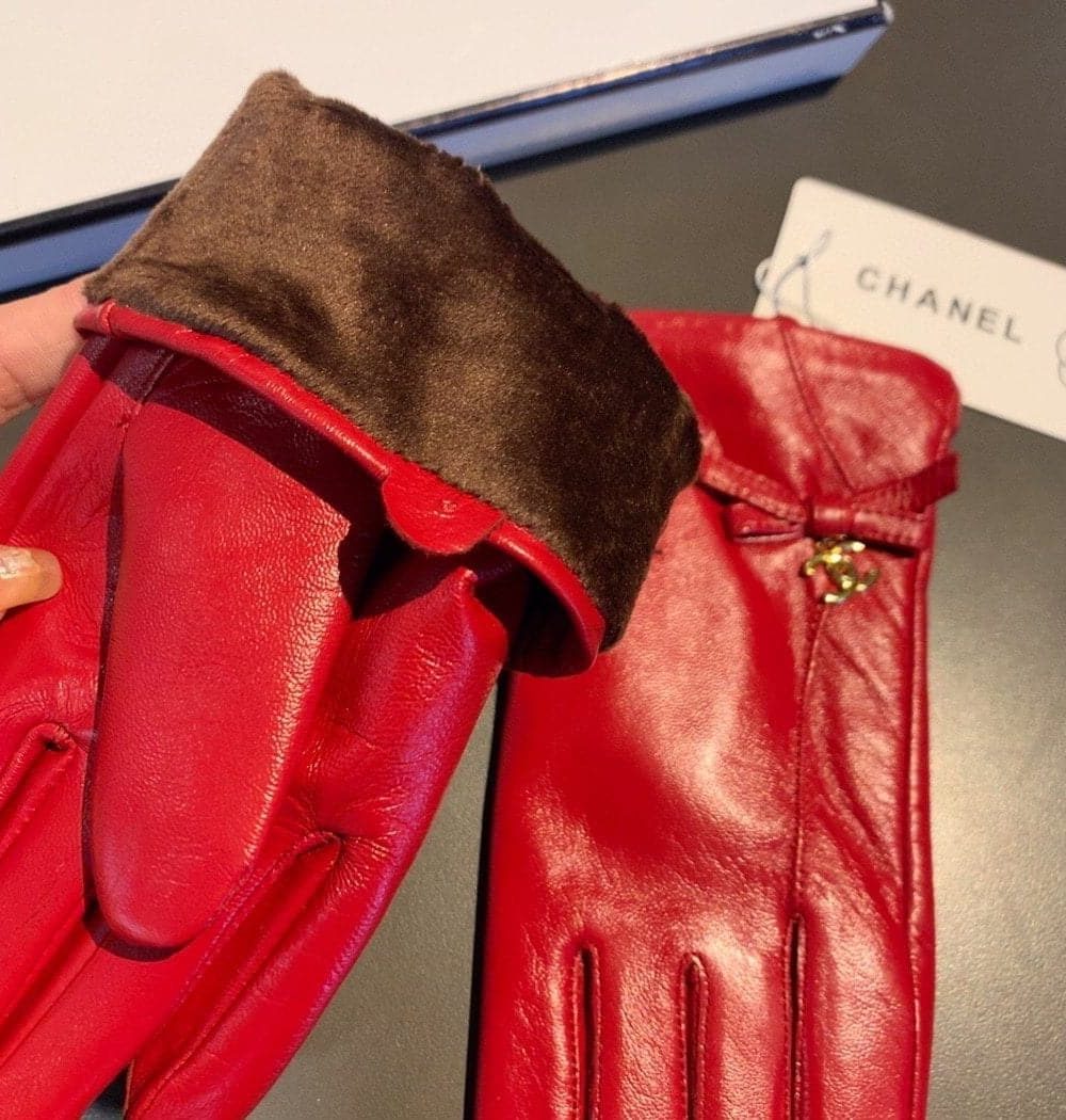 Chanel Gloves In Red