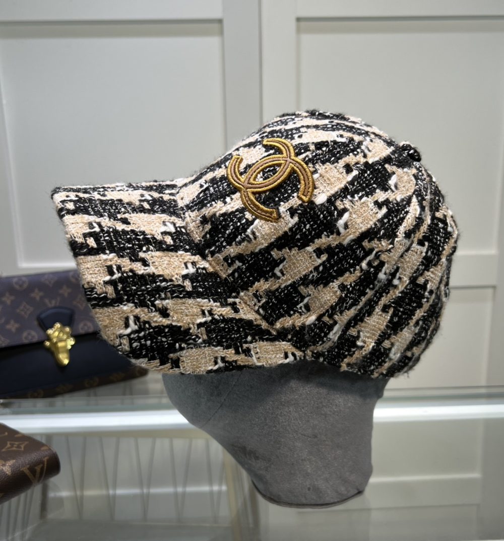 Chanel Hat Black/Beige