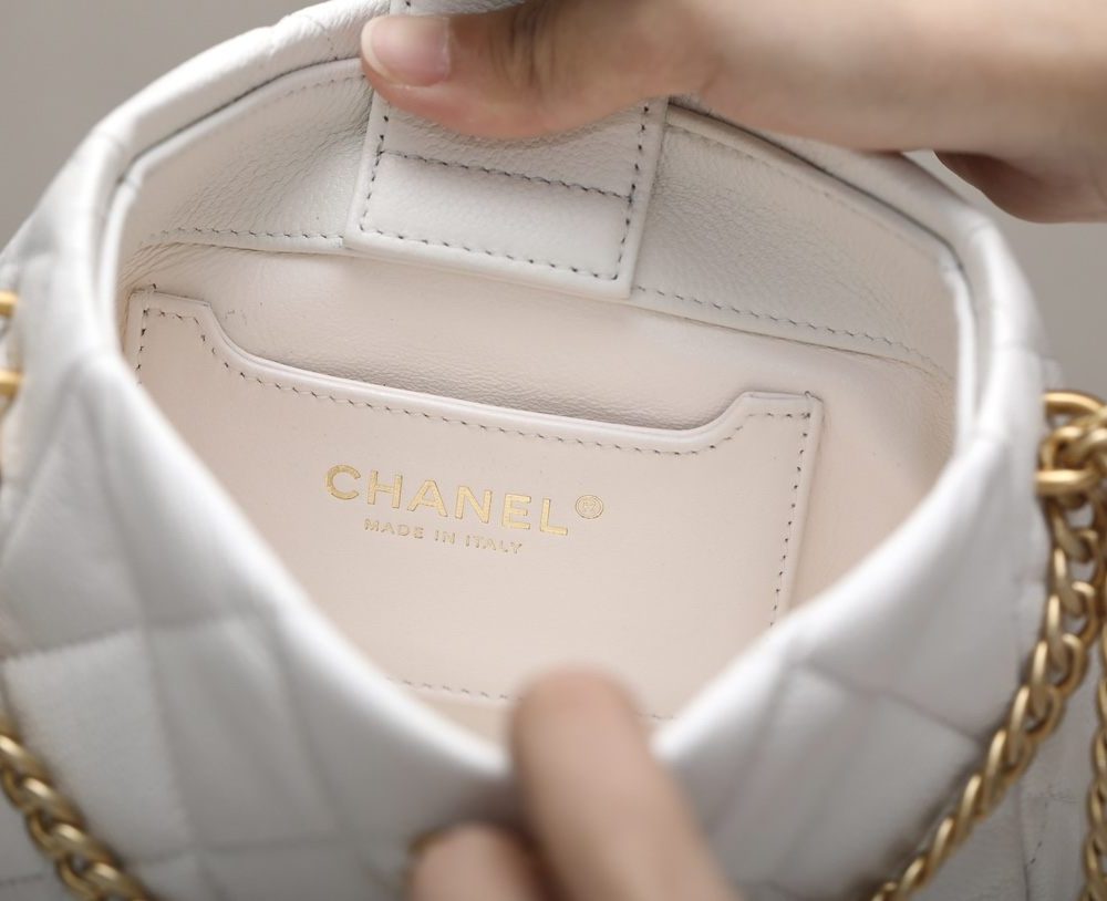 [REP 1:1] Chanel HoBo Heart Adjustment Buckle White For Women 18cm / 7.1in