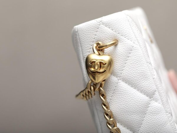 [REP 1:1] Chanel HoBo Heart Adjustment Buckle White For Women 18cm / 7.1in
