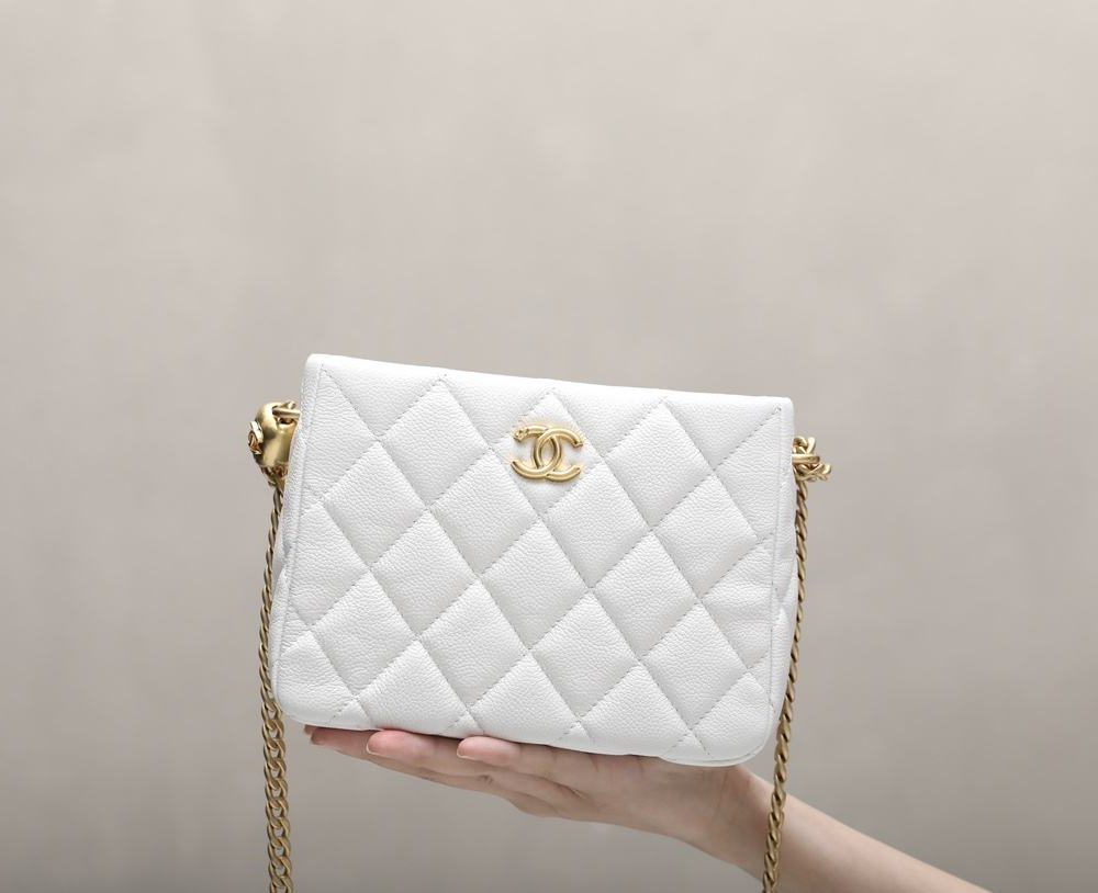 [REP 1:1] Chanel HoBo Heart Adjustment Buckle White For Women 18cm / 7.1in