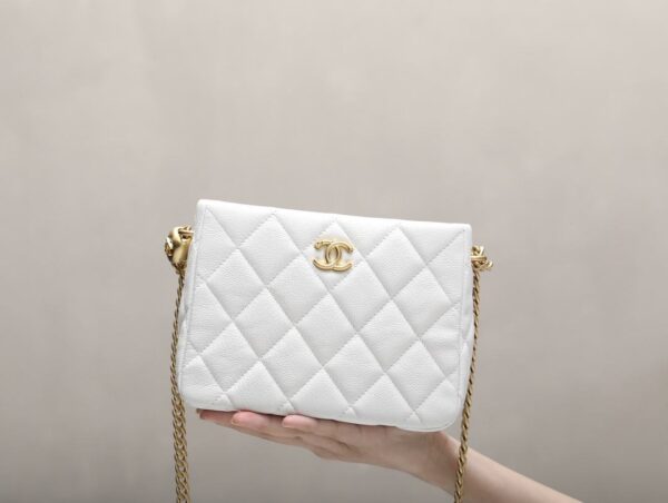 [REP 1:1] Chanel HoBo Heart Adjustment Buckle White For Women 18cm / 7.1in