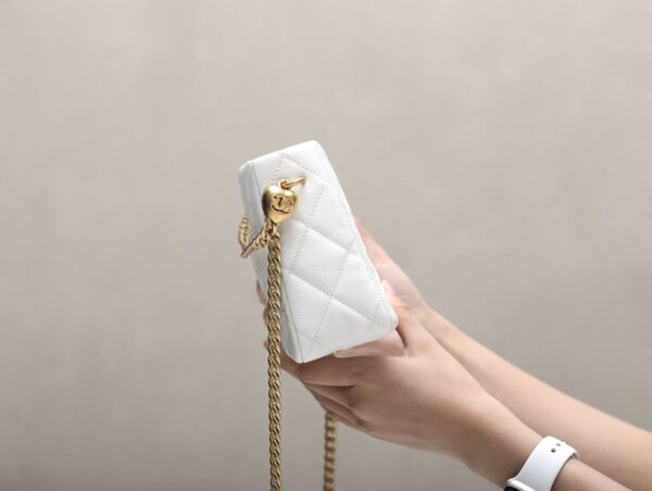 [REP 1:1] Chanel HoBo Heart Adjustment Buckle White For Women 18cm / 7.1in