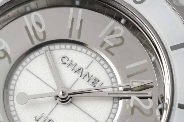 Chanel J12 Watch Caliber, 33mm Silver Toned H5703
