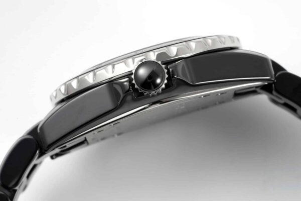 Chanel J12 Watch Caliber, 33mm Silver Toned H5703