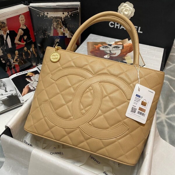[REP 1:1] Chanel Medallion Tote Gold Hardware Caviar Yellow For Women, Women's Handbags, Shoulder Bags 15.6in/32cm