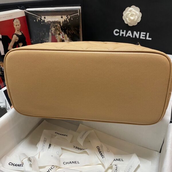 [REP 1:1] Chanel Medallion Tote Gold Hardware Caviar Yellow For Women, Women's Handbags, Shoulder Bags 15.6in/32cm