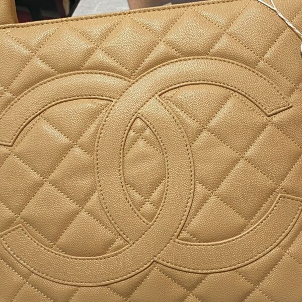 [REP 1:1] Chanel Medallion Tote Gold Hardware Caviar Yellow For Women, Women's Handbags, Shoulder Bags 15.6in/32cm