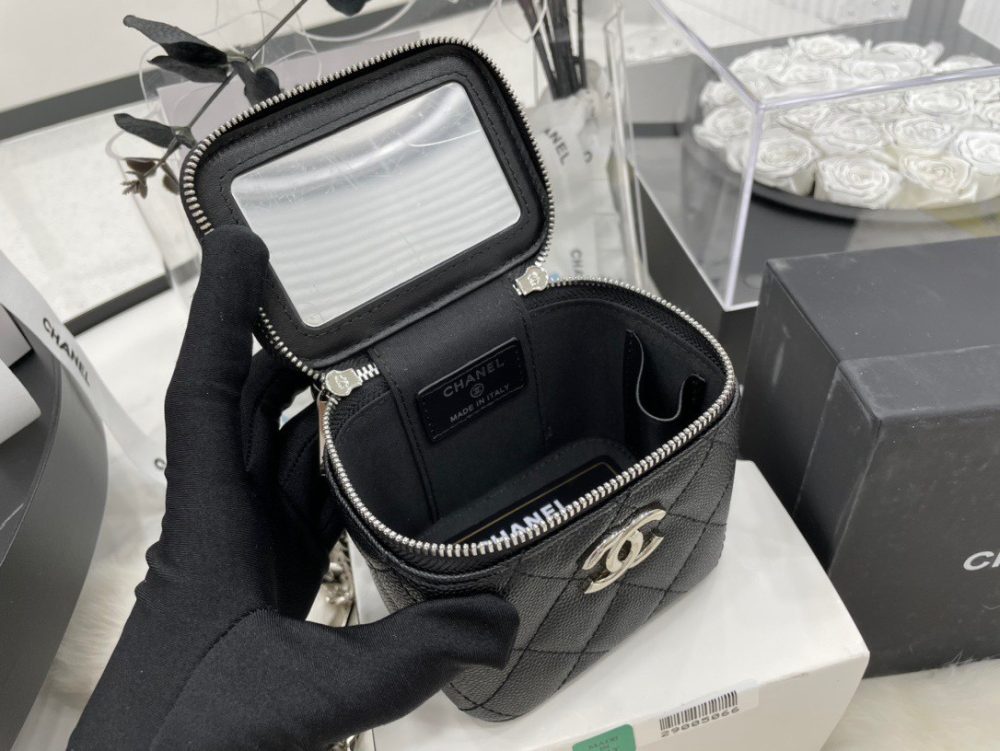 [REP 1:1] Chanel Mini Vanity Bag Black/White For Women 11cm / 4.3in - Image 10