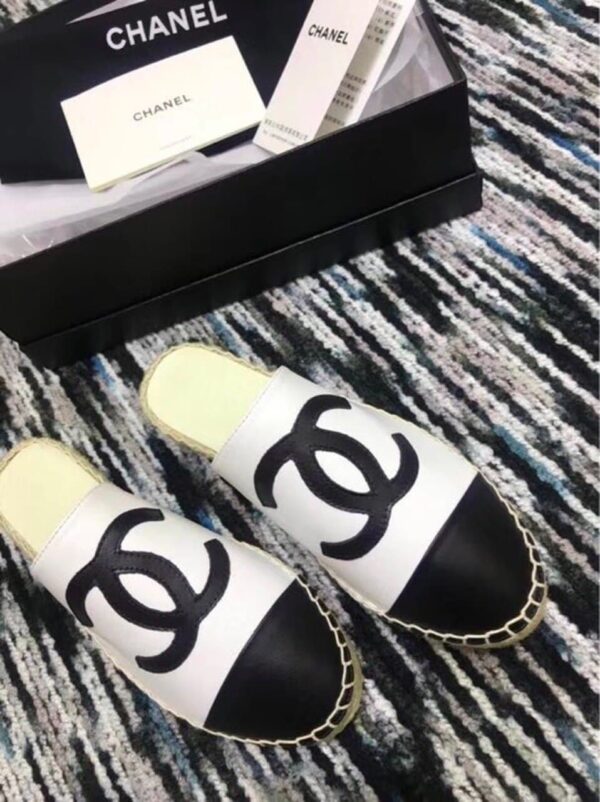 Chanel Mule Espadrille Slides White/Black For Women, Women's Shoes