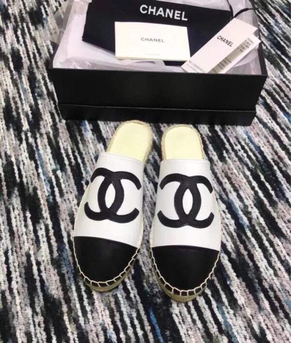 Chanel Mule Espadrille Slides White/Black For Women, Women's Shoes