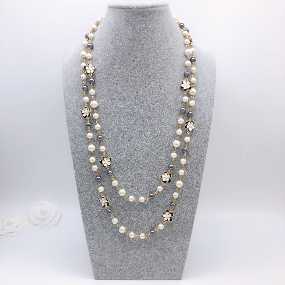 Chanel Necklace - Image 4