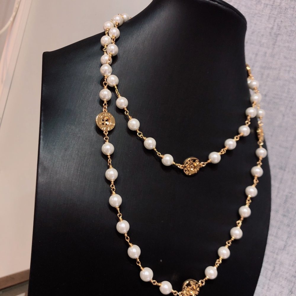 Chanel Necklace - Image 5