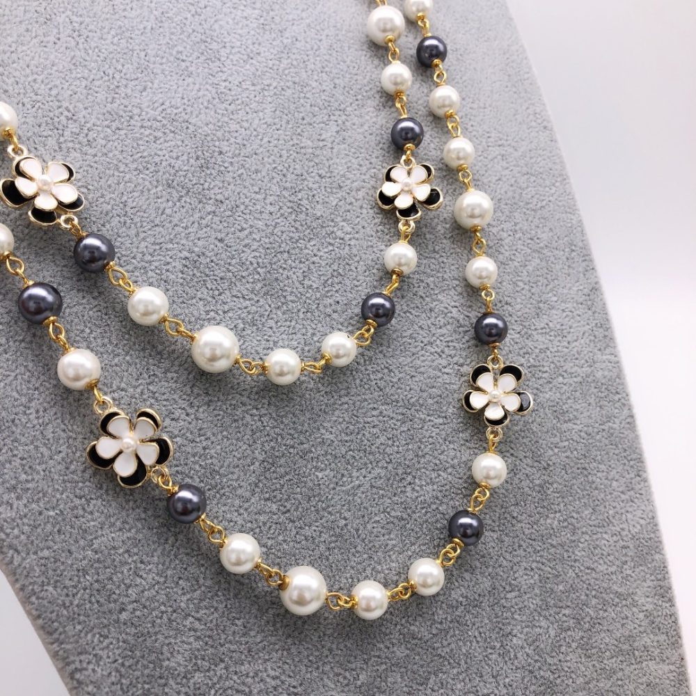 Chanel Necklace - Image 5