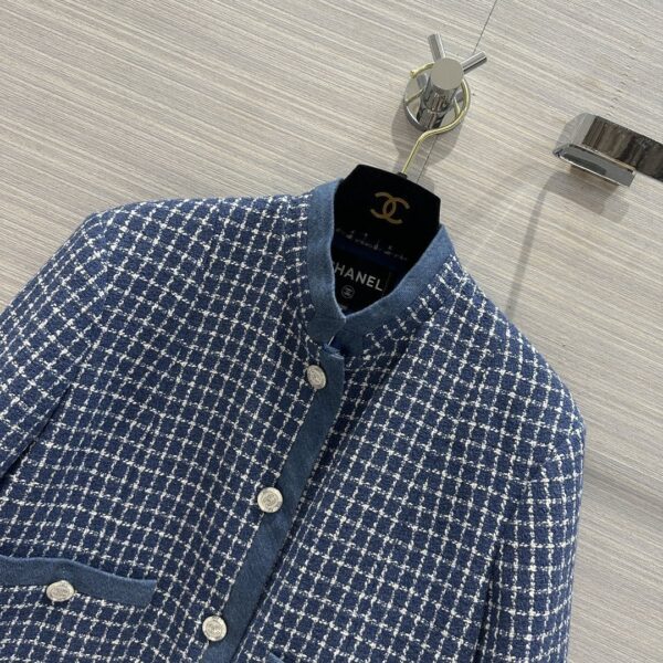 Chanel Short Round Neck Jacket Blue For Women