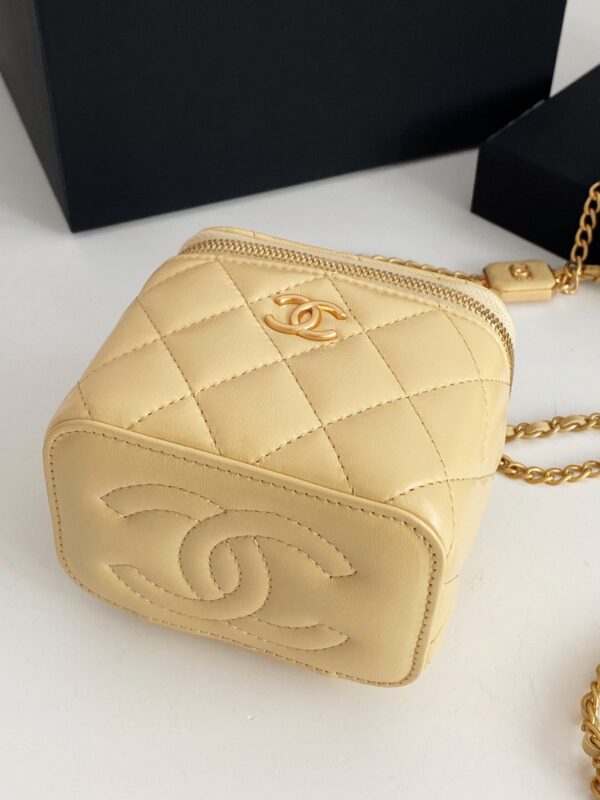 [REP 1:1] Chanel Small Vanity With Chain Yellow For Women, Women's Bags 4.3in/11cm