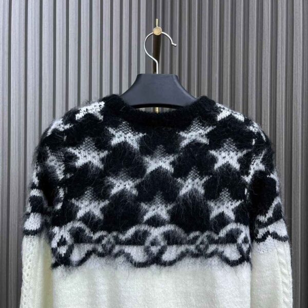Chanel Sweater Two- Tone Black And White For Women
