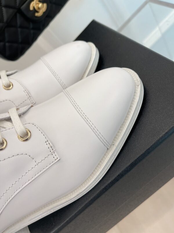Chanel Women's Lace-Up With Chain White For Women 1.5in/4cm