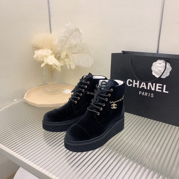 Chanel Women's Lace-Ups Black For Women G39332 X56706 94305
