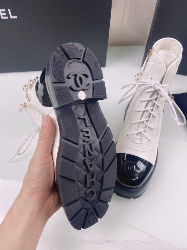 Chanel Women's Lace- Ups White And Black For Women 1.6in/4cm