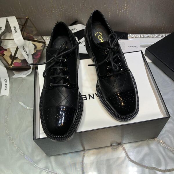 Chanel Women's Laced Shoes Black For Women